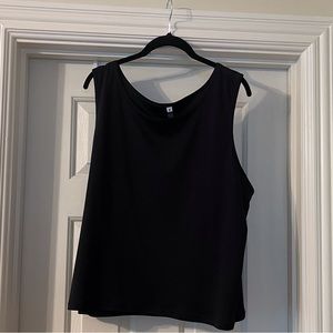 Black plus size tank top